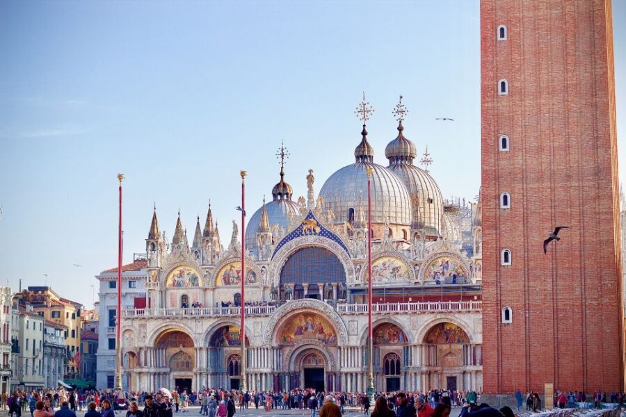 Venice: St Mark's Basilica & Gondola in the afternoon - More than a church: Doge’s Palace, the Bridge of Sighs, and Casanova