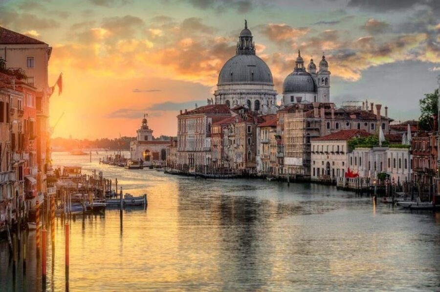 Venice: St. Mark’s Basilica Live Guided Tour - Piazza San Marco first: how the tour sets you up