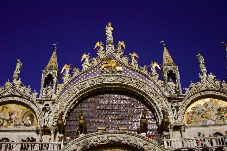 Venice: St. Mark's Basilica Ticket with Audio Guide - Dress code and rules: how to avoid getting stopped at the door