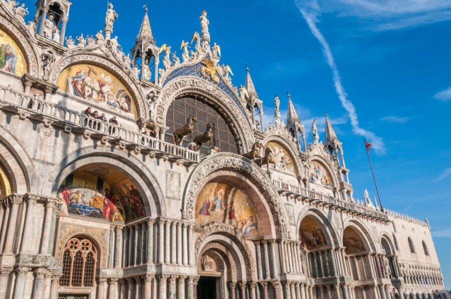 Venice: St. Mark's Basilica Tour with Doge's Palace Option - St. Mark’s Basilica mosaics: what the guide helps you notice in minutes