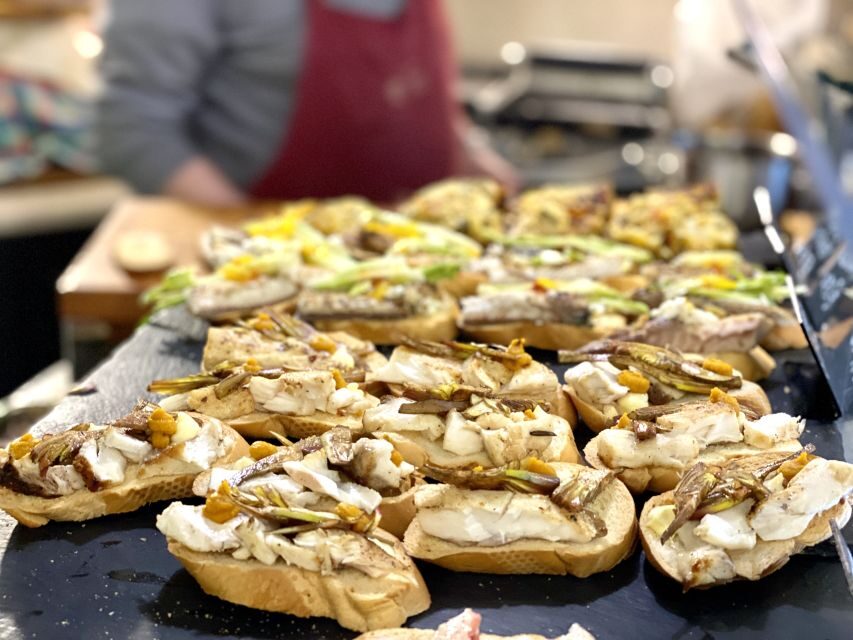 Venice: Street Food Tour with a Local Guide and Tastings - Campo San Polo and Basilica dei Frari: history that doesn’t feel like a detour