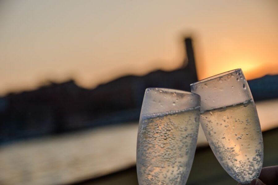 Venice: Sunset Cruise by Typical Venetian Boat - Small-Boat Feel: Romance vs. Realistic Space