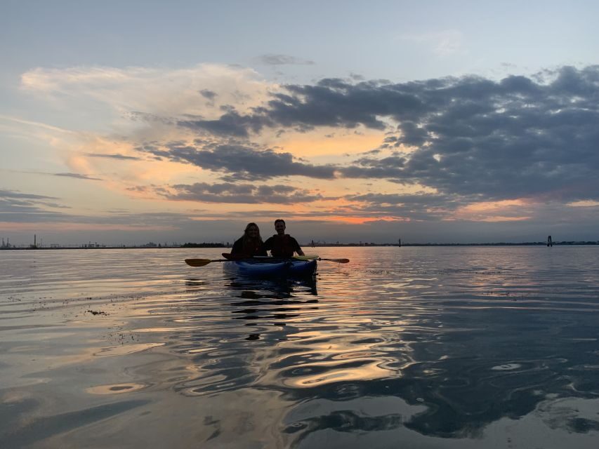 Venice: Sunset Kayak Tour in the Canals - Key Things That Make This Tour Work