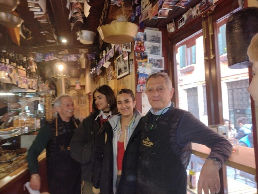 Venice: Sunset Walking Tour with Food and Wine Tastings - Key highlights to look for