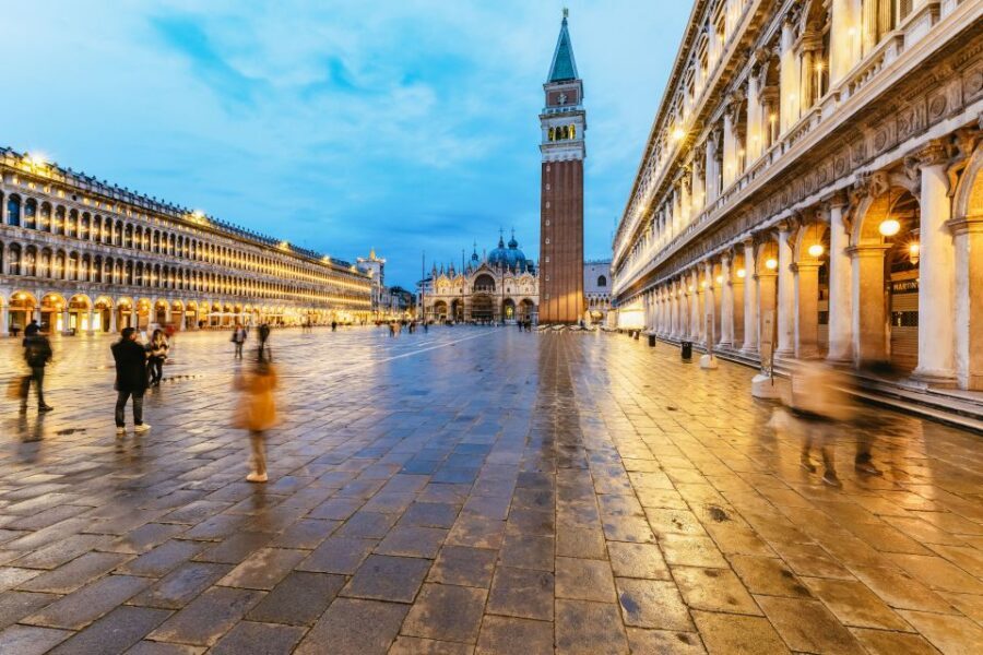 Venice: The Ghost & Legends Walking Tour - Campo San Giovanni e Paolo and Fondamenta Nuova: Where the Past Feels Close