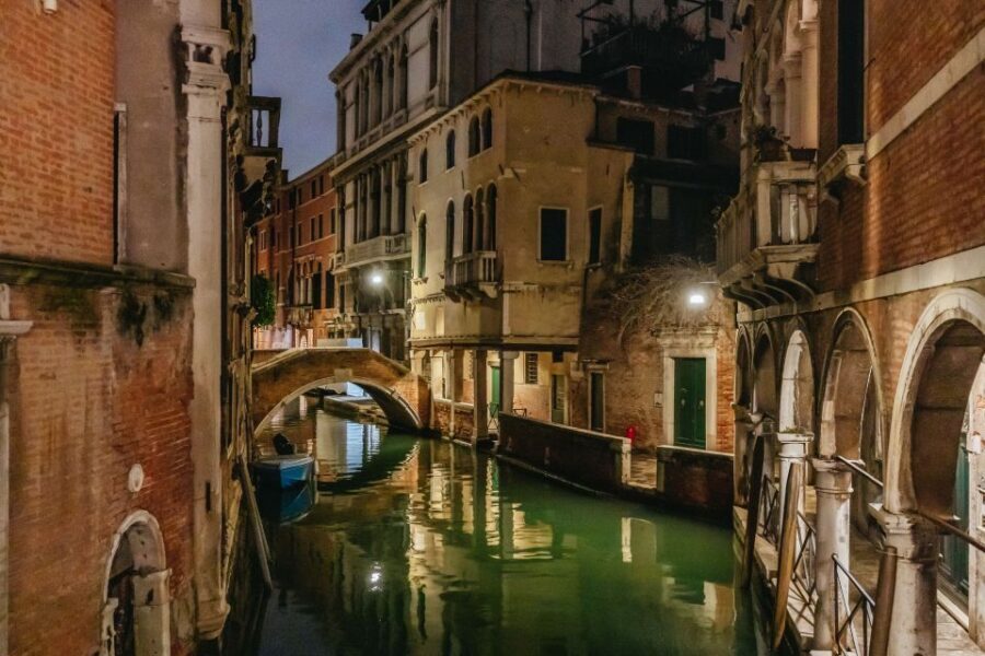 Venice: The Ghost & Legends Walking Tour - Price and Value: Is $42 Worth a Night Walk?