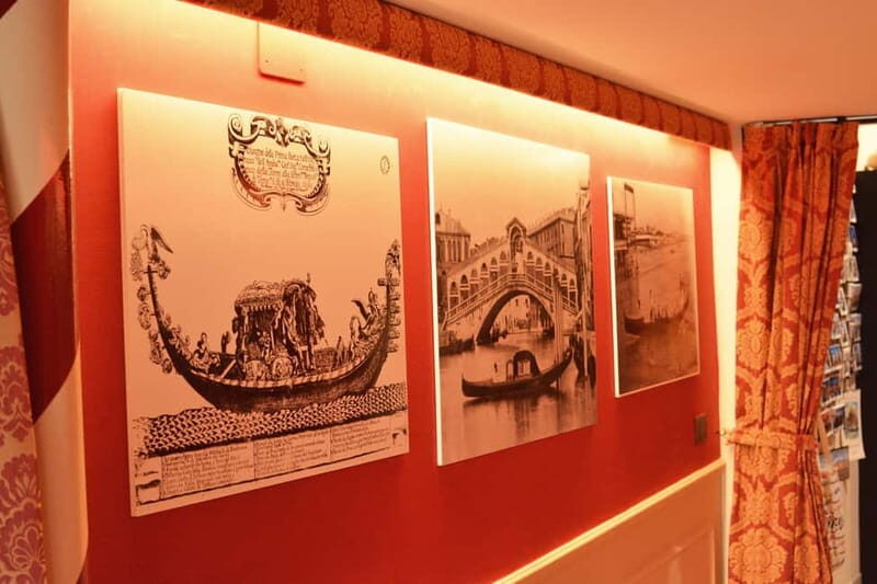 Venice: The Gondola Gallery 3D Experience - Priority ticket and a tight 30-minute format: value for your schedule