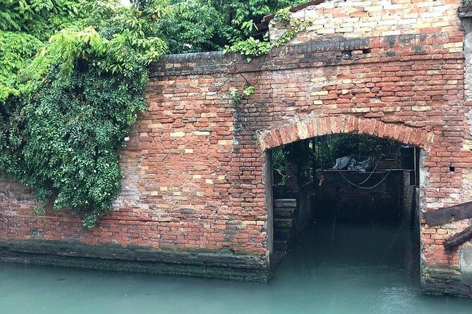 Venice Through a Local’s Eyes: Private Water Taxi & Walking Tour - Should you book this Venice private water taxi and walking tour?