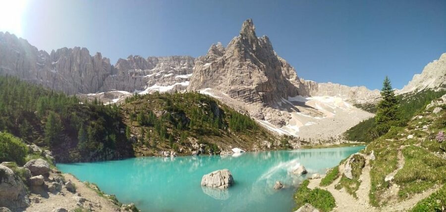 VENICE : Tour of Dolomites Unesco - Sorapís Lake from Passo Tre Croci: a 3-hour climb to an alpine “pause”