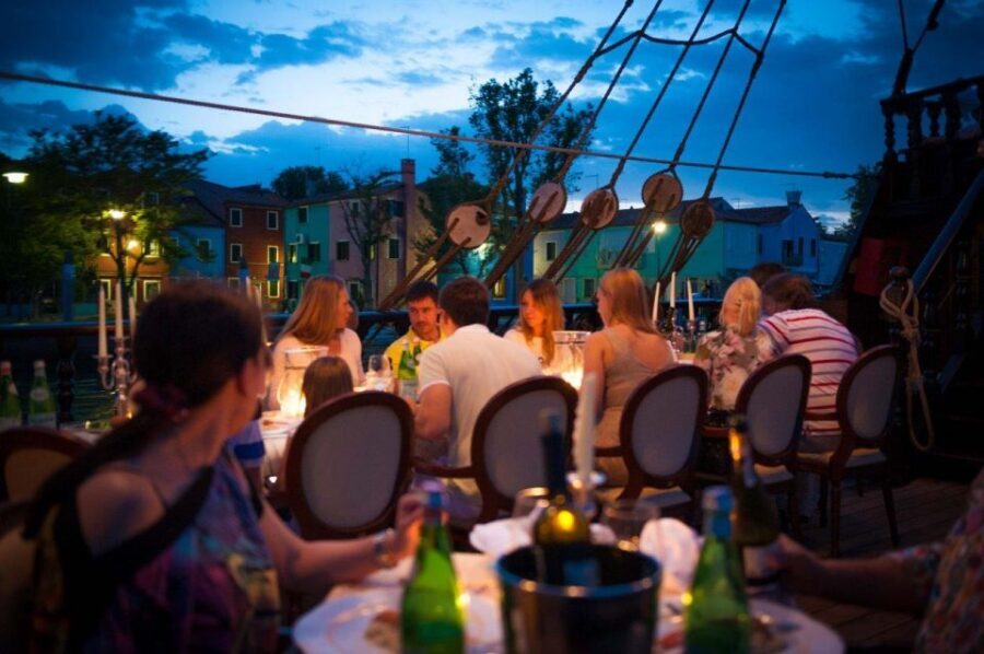 Venice: Venetian Lagoon Tour and Galleon Dinner - The 3-hour route: Arsenal approach, Murano’s glow, Burano’s colors, San Marco at night