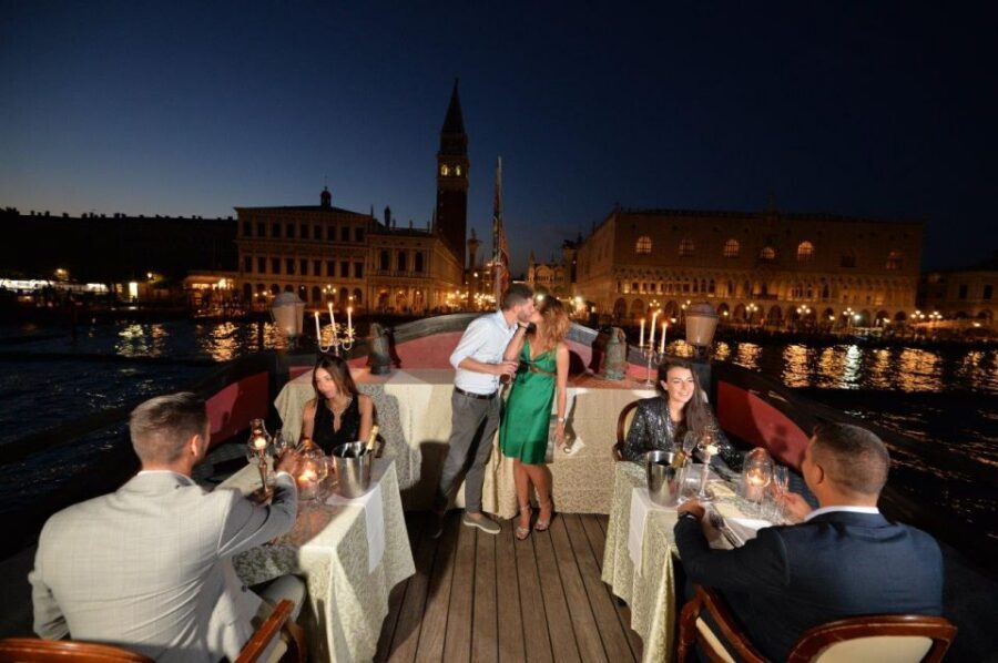 Venice: Venetian Lagoon Tour and Galleon Dinner - Dinner at candlelight: Prosecco, wine, and a lot of food
