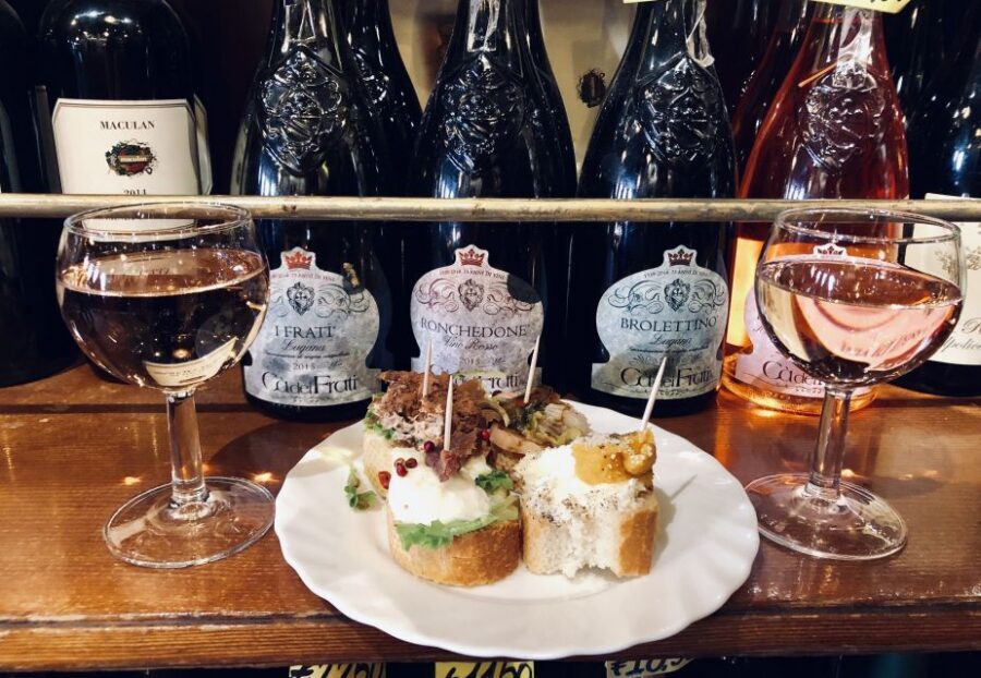Venice: Venetian Style Carnival Pub Crawl - The Carnival and Local Culture Payoff (What Makes It Worth It)