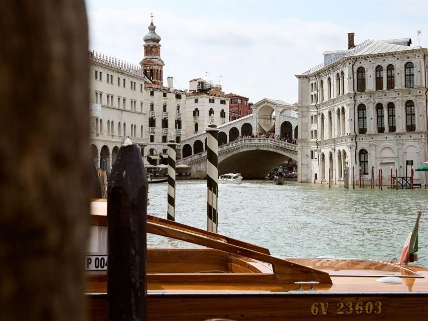 Venice: Vip Semi-Private Walking Tour with Gondola Ride - Meeting at St Mark’s Square and the Lion Column