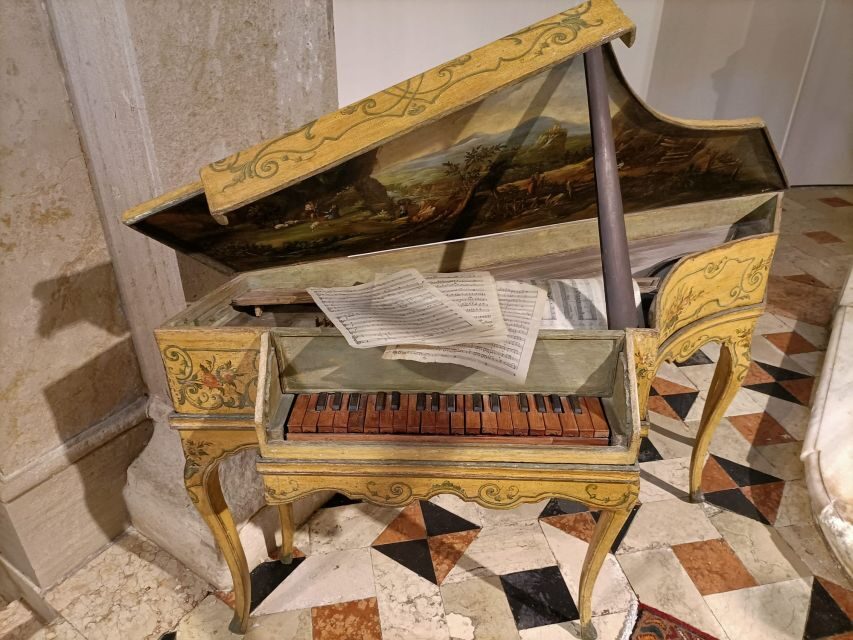 Venice: Vivaldi Baroque Concert Ticket and Free Music Museum - Baroque program in plain language: Vivaldi plus familiar faces