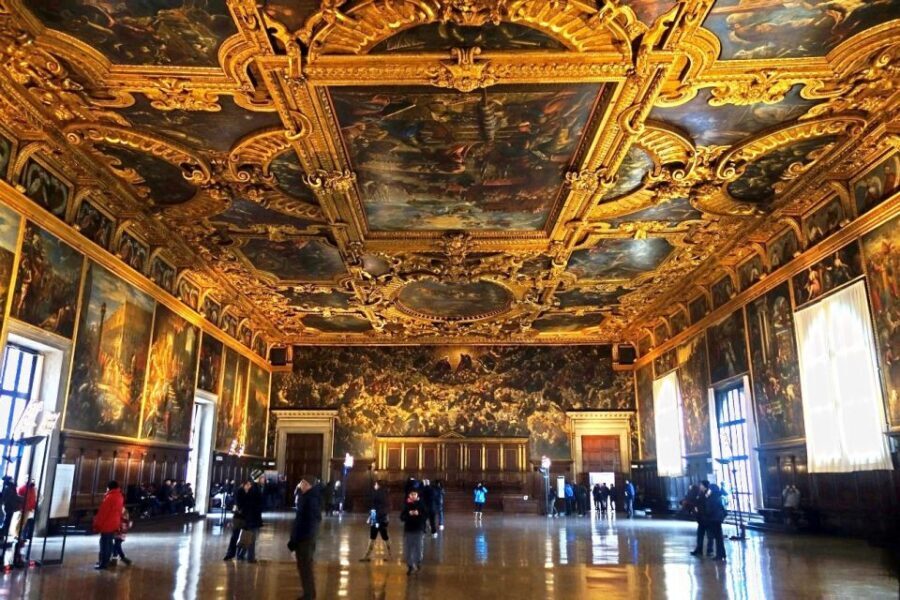 Venice Walking Tour and Doge's Palace Guided Visit - Price, group size, and timing: when the $111 feels fair