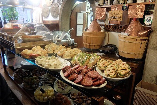 Venice Walking Tour: Eat and Drink - Cannaregio at 2:00 pm, then you land near Rialto