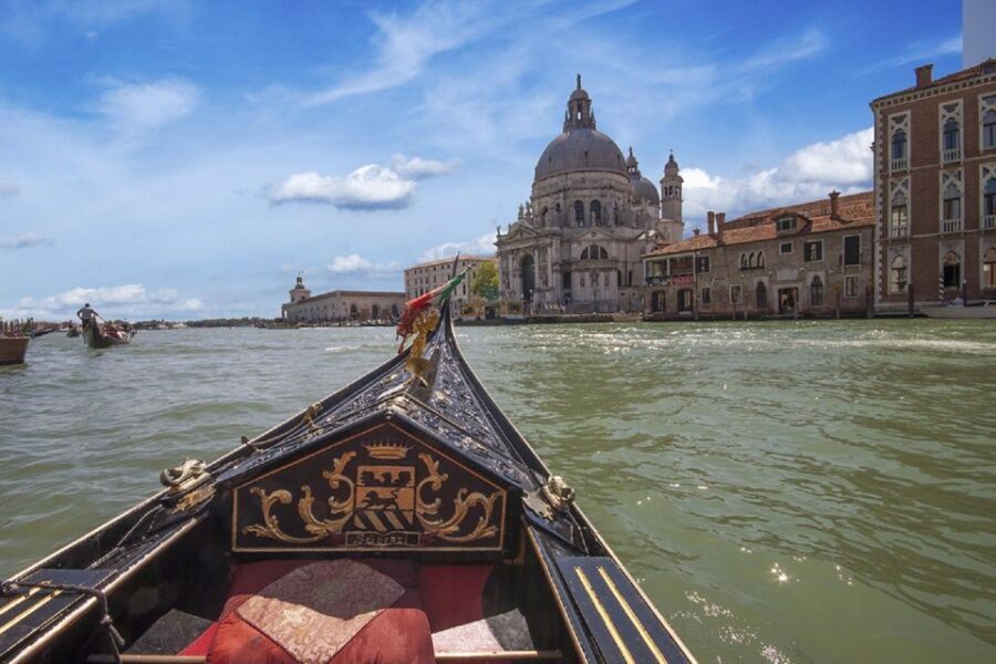 Venice: Walking Tour & Gondola Ride - Saints Giovanni and Paolo Square: Doges, Colleoni, and unmistakable symbolism