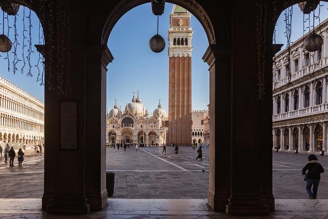Venice's Best: Basilica, Doge's Palace, Gondola & History Gallery - Gondola ride on the canals: shared boat, shared experience, mobile narration