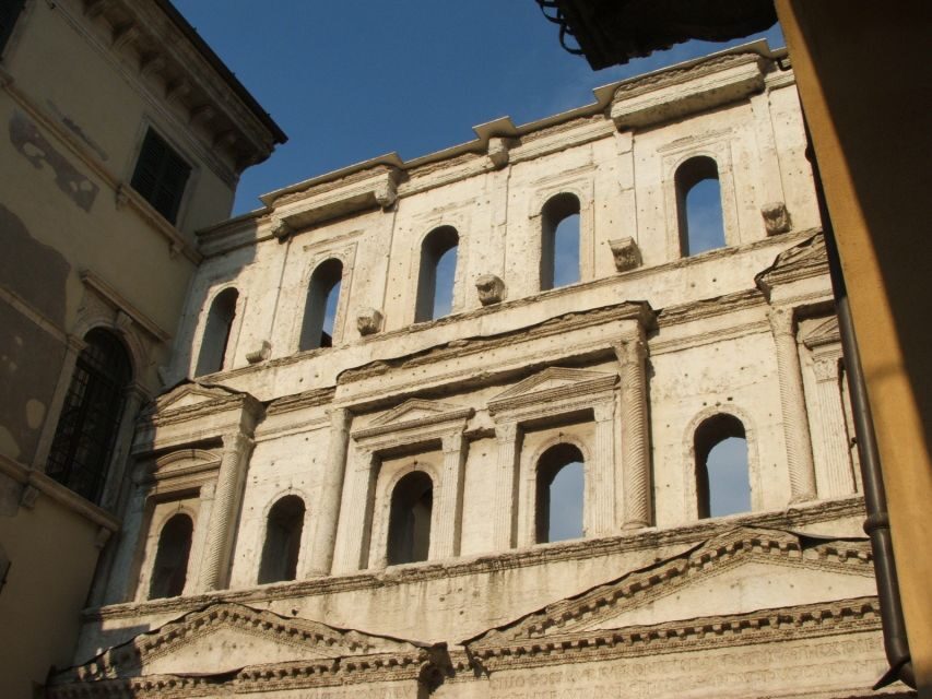 Verona: 3-Hour Guided Walking Tour - Romeo and Juliet’s Area: Seeing the Famous Names in Real Streets
