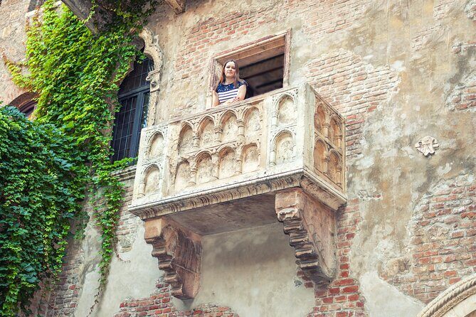 Verona Arena and Historic Highlights: A Guided Walking Tour - Casa di Giulietta: Shakespeare’s legend at the end of the walk
