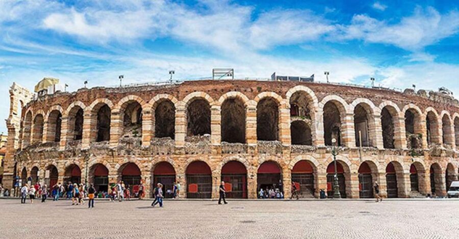 Verona Audioguide - TravelMate app for your smartphone - San Zeno Basilica: when audio helps you read the details