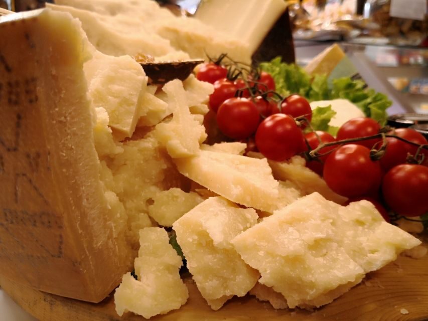 Verona: Cheese Tasting and Pairing - Five types of regional cheese: learning to taste with purpose