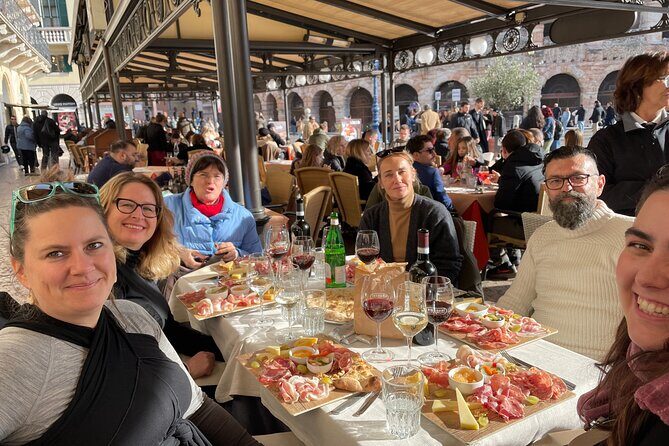 Verona: City Walking Tour with Cable Car Ride & Wine Aperitif - Juliet’s House: balcony photos and courtyard luck