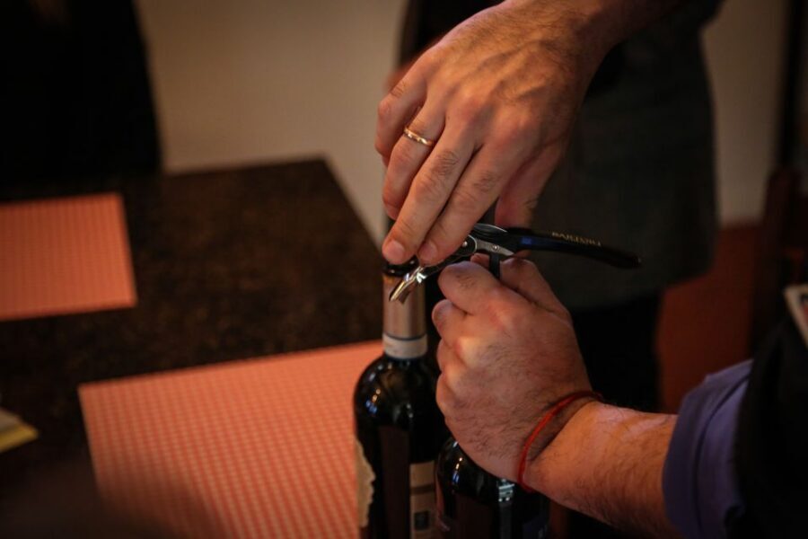 Verona: Classic Valpolicella Wine Tasting Experience - Value for money: what $53 buys you in Verona