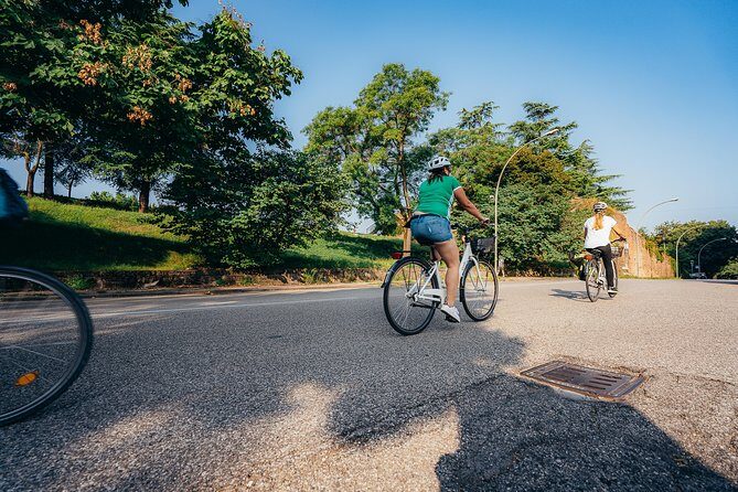 Verona e-bike tour: city center and panoramic views - The hill climb you can actually enjoy: Torricelle to Castel San Pietro
