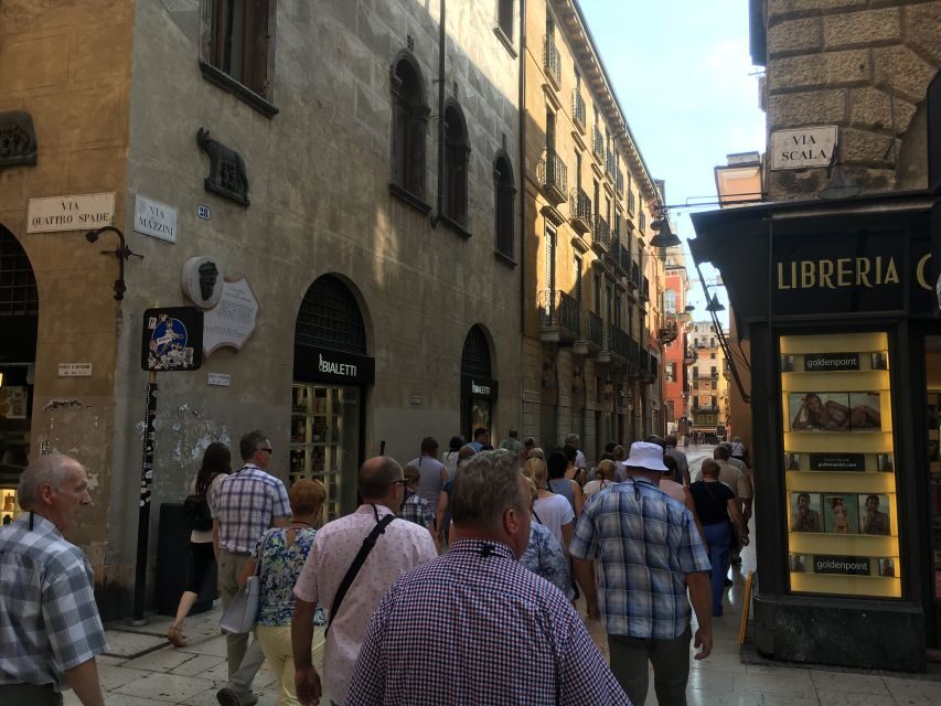 Verona Full-Day Tour from Lake Garda - Ponte Pietra Over the Adige: One of the Best Calm Views