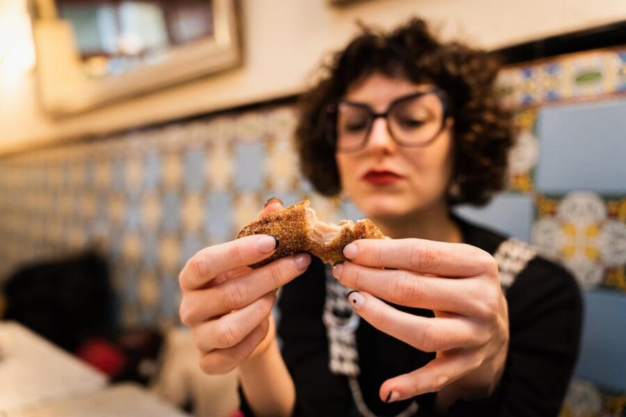 Verona: Full Meal & Wine Tasting Walking Tour - Verona Cathedral stop: eating while the city’s grandeur looks on