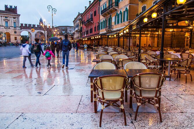 Verona Full Meal & Wine Tasting Walking Tour by Do Eat Better - Stop 3: Via Duomo—Fresh Handmade Pasta and a Second Wine