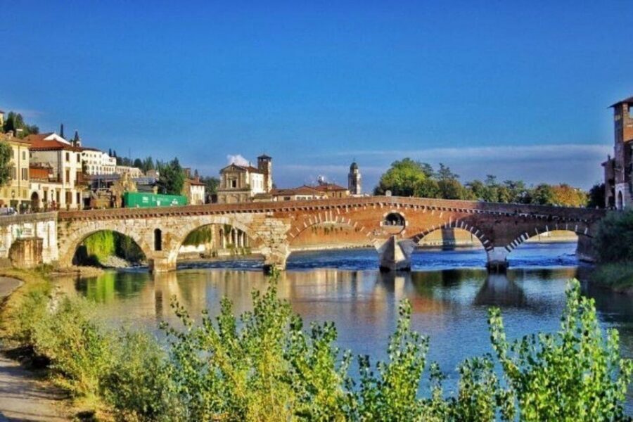 Verona: Highlights and Hidden Gems Walking Tour - Piazza Bra to the Verona Arena: the route that makes Verona make sense