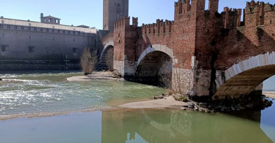 Verona: History and Hidden Gems Guided Walking Tour - Key takeaways