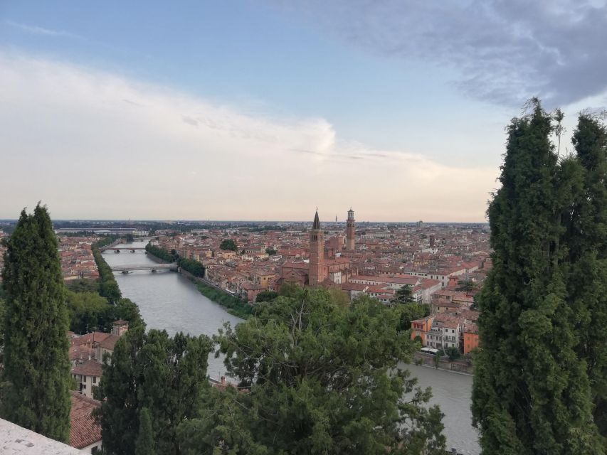 Verona: Night Walking Tour - Key things to know before you go