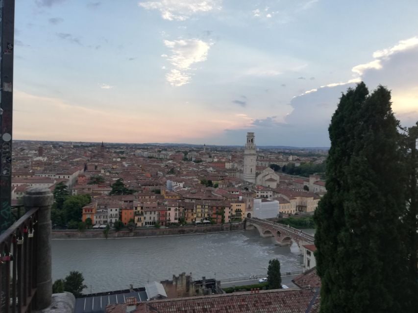 Verona: Night Walking Tour - Why a Verona night walk feels more like a movie than sightseeing