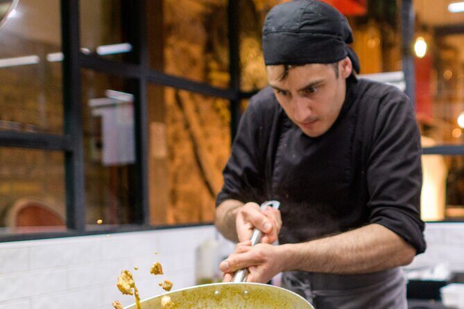 Verona: Pasta and Tiramisu Cooking Class With Free Flowing Wine - Where the class happens and what to expect in the room