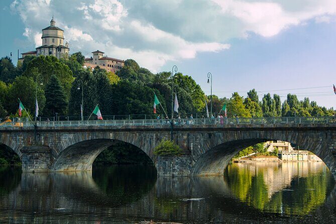 Verona : Private Custom Walking Tour With A Guide (Private Tour) - Verona on foot with a guide you can steer