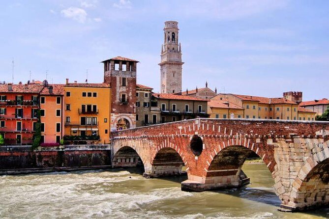 Verona Small Group Guided Walking Tour: Romeo & Juliet and More - Arena di Verona and the Ancient Roman Theatre: Big Roman Energy