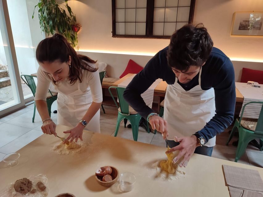 Verona: Tortellini Cooking Class and Lunch with Mamma Ivana - A Verona Tortellini Class at Giardini di Borghetto