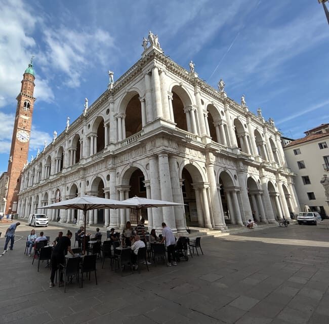 Vicenza: discovering the city of Palladio by e-bike - Your 2-hour route: Palladio in the city center first