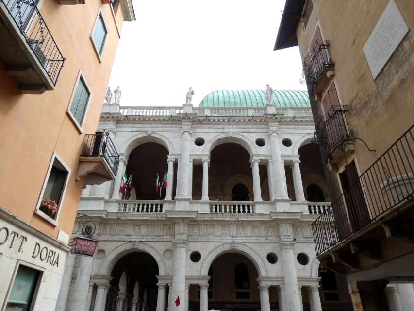 Vicenza: Palladian Architecture Private Walking Tour - Vicenza and Palladio: what you’re really seeing