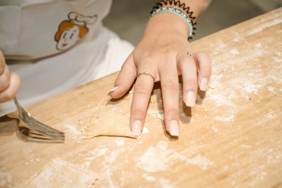 Vicenza: Pasta & Tiramisu Cooking Class at a Local's Home - Cesarine in plain terms: what this network gets right