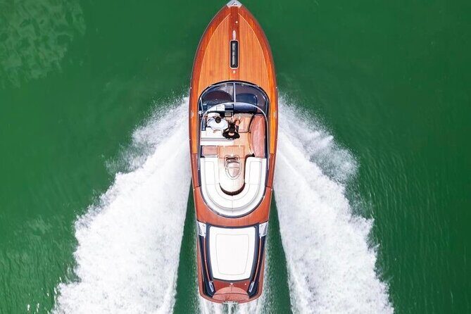 VIP Private Luxury Boat Tour - Riva Aquariva Yacht Venice - A 4-Hour Venice Lagoon Day, Without the Street Stress