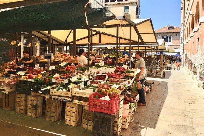 Walking in Venice Off-the-beaten Track - Cannaregio lanes for a quieter Venice look