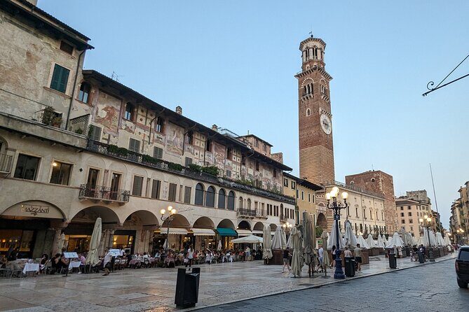 Walking Tour in Verona: 9+ Landmarks with Live Guide - 90 minutes of Verona: exactly enough time to get oriented