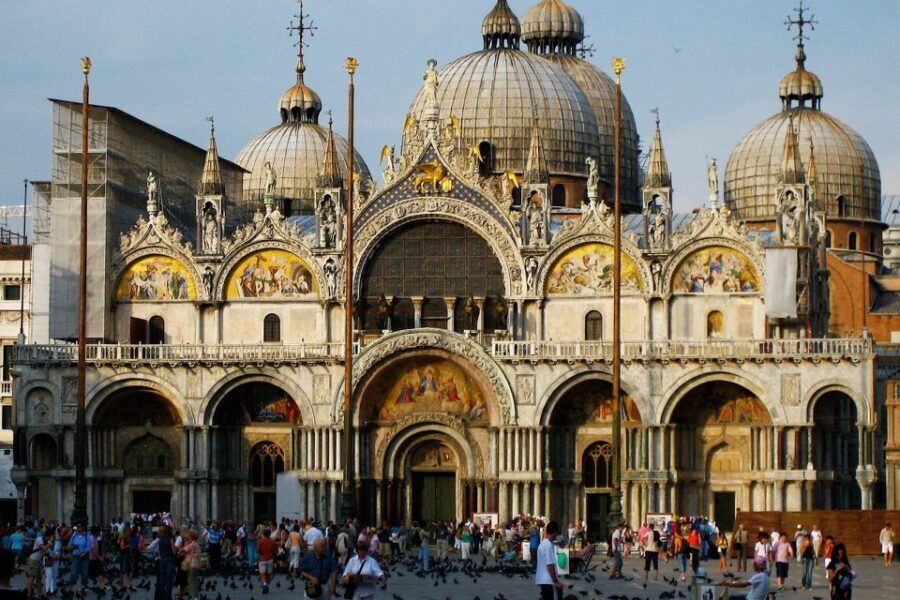 Walking Tour to Uncover the Hidden Venice - Campanile views and the Bridge of Sighs: how Venice explains itself
