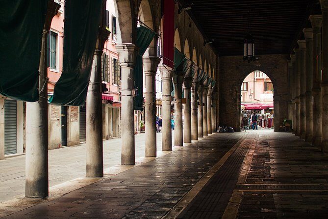 Welcome to Venice Group Tour St. Mark's Basilica & Gondola Ride - Price and Value: Does $81.02 Add Up?